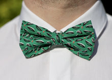 Charger l'image dans la galerie, NŒUD PAPILLON - Vert Green Feuilles