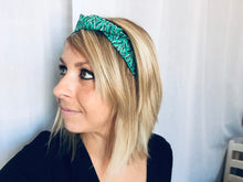 Charger l'image dans la galerie, HEADBAND À NOUER - Vert Green Feuilles