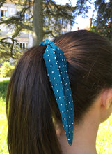 Charger l'image dans la galerie, FOULCHIE - Bleu Canard à Pois Blancs