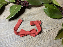 Charger l'image dans la galerie, mini noeud papillon enfant terracotta