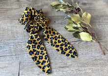 Charger l'image dans la galerie, FOULCHIE - Léopard Jaune