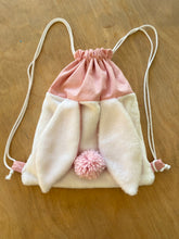 Charger l'image dans la galerie, SAC À DOS LAPIN - Tout Doux Rose