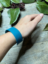 Charger l'image dans la galerie, BRACELET EN TISSU - Bleu Canard