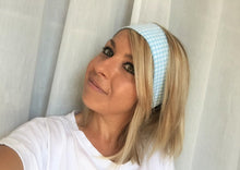 Charger l'image dans la galerie, HEADBAND À NOUER - Vichy Bleu Clair Saint-Tropez