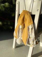 Charger l'image dans la galerie, SAC À DOS LAPIN - Jaune Moutarde Dinosaures Rigolos 🦕