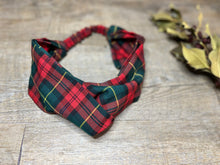 Charger l'image dans la galerie, HEADBAND TURBAN - Rouge et Vert Traditional Scottish