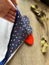 Charger l'image dans la galerie, SORTIE DE BAIN avec oreilles d'ourson - Bleu et Rouge Mickey